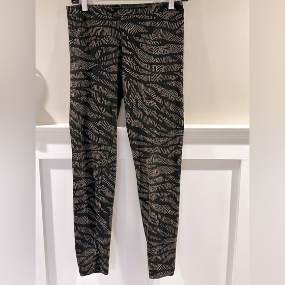 Forever 21 Pants - Black and Tan Patterned Leggings